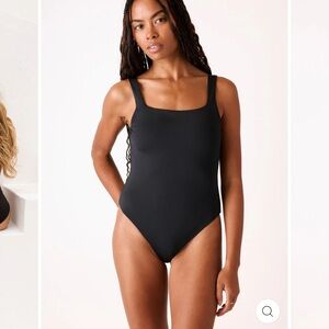 Londre Black One-Piece square neck Minamalist Swimsuit